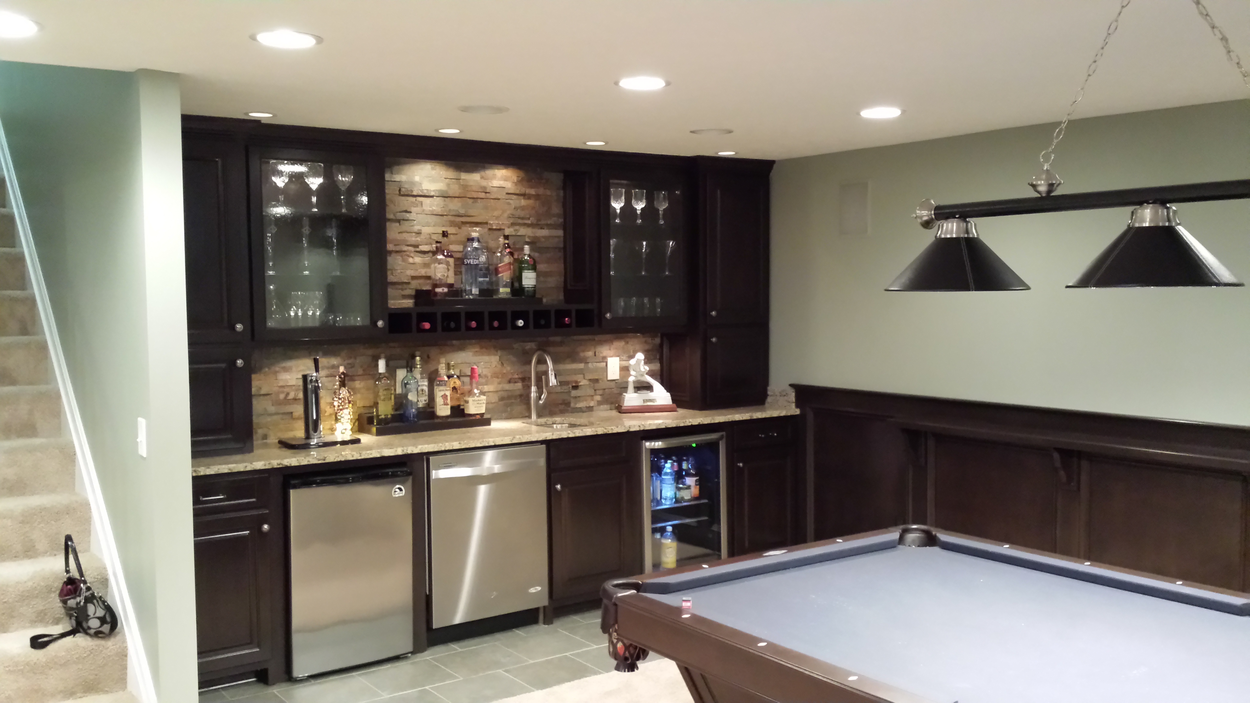 Basement Remodeling : Custom Wet Bar with Drink Rail on wall